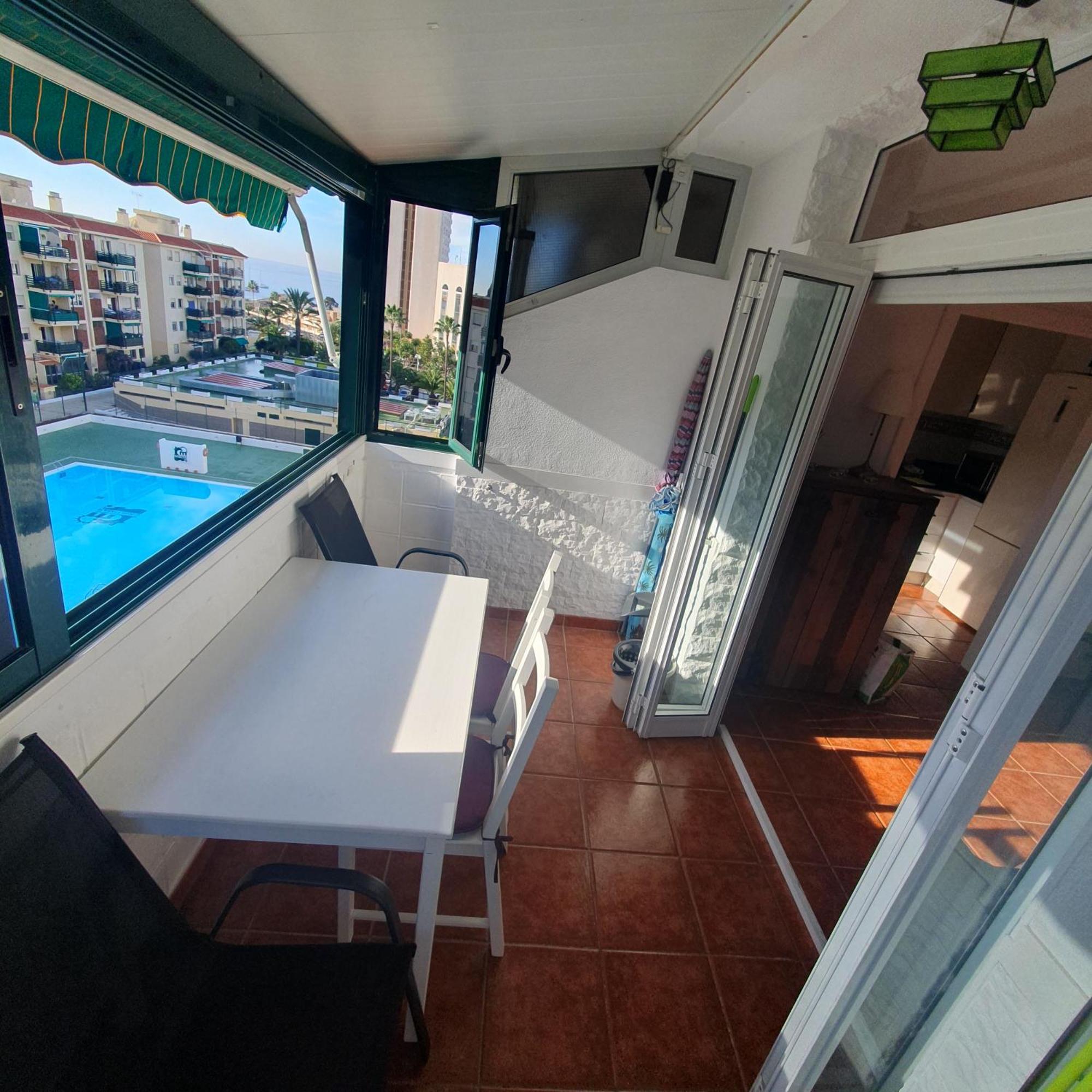 Appartement Apartman Los Cristianos-Cristimar à Los Cristianos  Extérieur photo